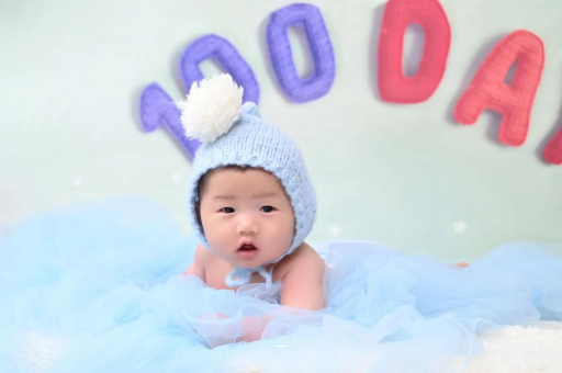 改则宝宝不哭不闹正常吗